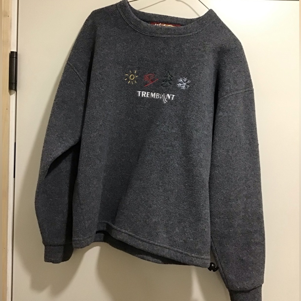 Stunning, warm and Comfortable Mt. Tremblant Fleece sweatshirt size S/P